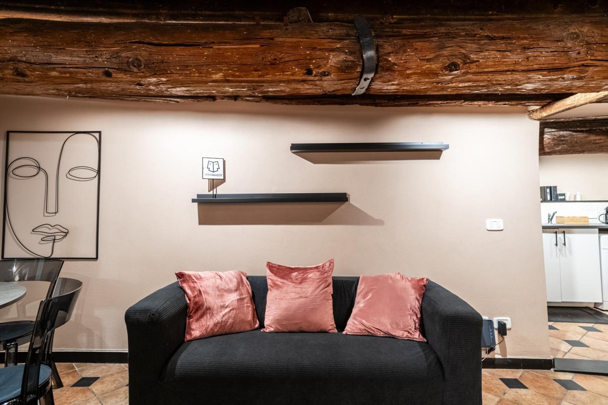 Giano Host - San Bernardo Appartement Genua Buitenkant foto